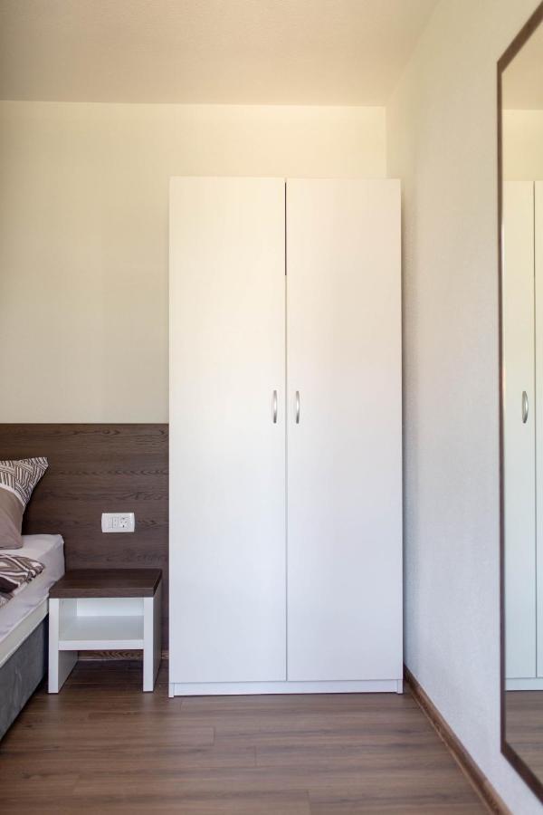 Apartmani Mia Prozor エクステリア 写真