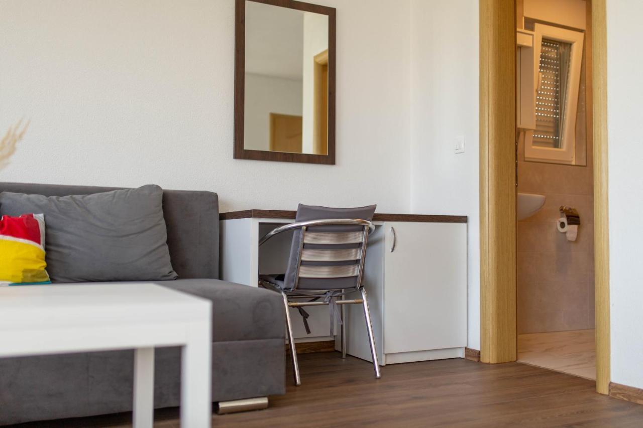 Apartmani Mia Prozor エクステリア 写真