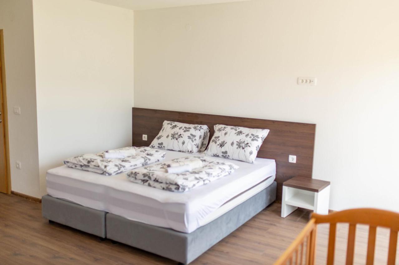 Apartmani Mia Prozor エクステリア 写真
