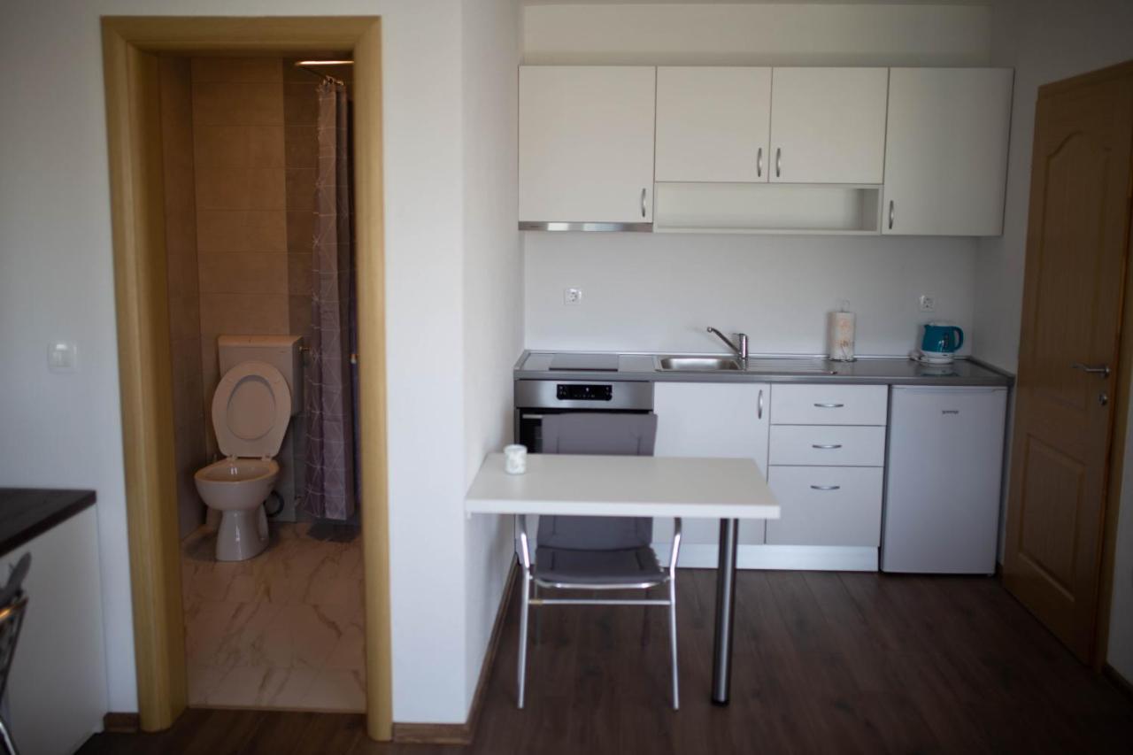 Apartmani Mia Prozor エクステリア 写真