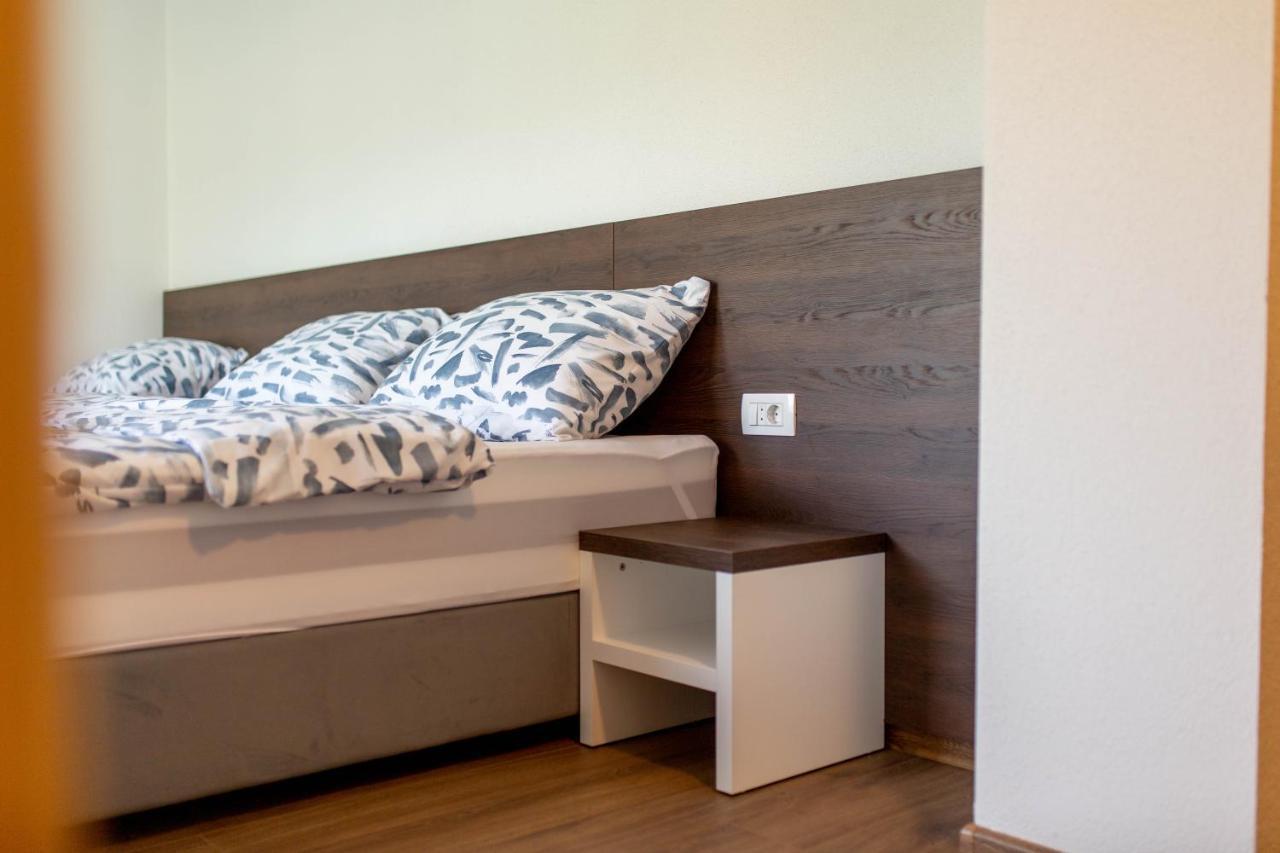 Apartmani Mia Prozor エクステリア 写真