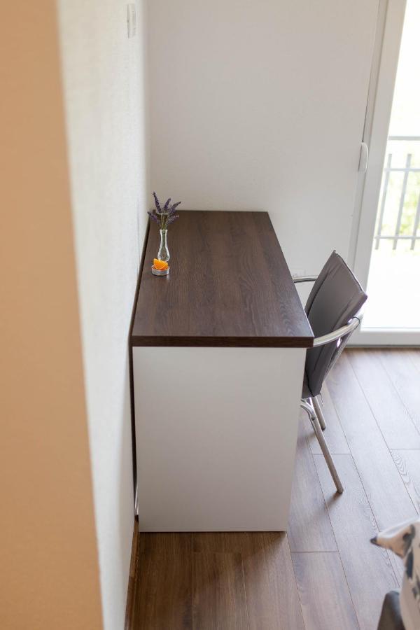 Apartmani Mia Prozor エクステリア 写真